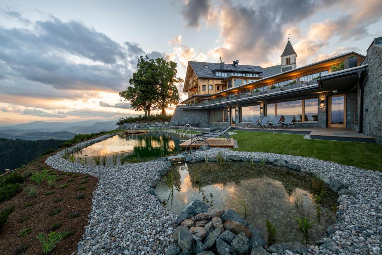 Gipfelhaus Magdalensberg Hotel Sankt Veit an der Glan Bagian luar foto